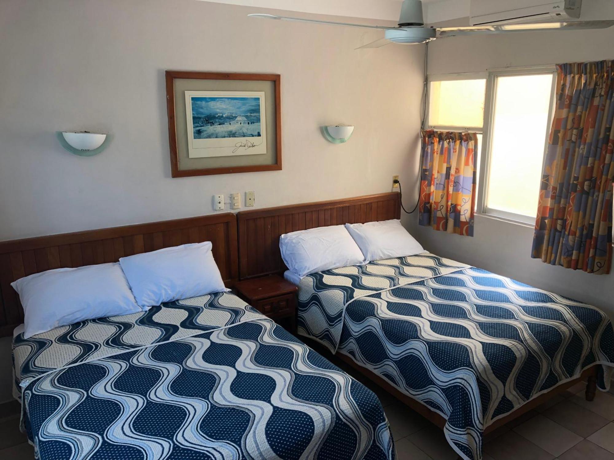 Hotel El Faro Malecon Веракруз Екстериор снимка