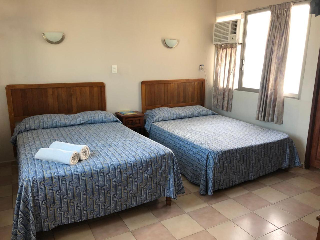 Hotel El Faro Malecon Веракруз Екстериор снимка