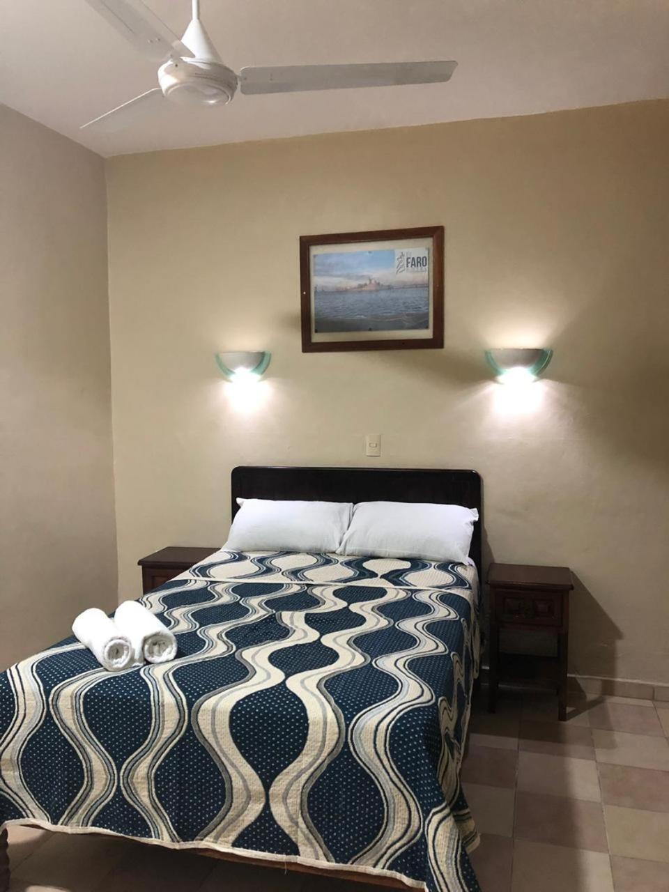 Hotel El Faro Malecon Веракруз Екстериор снимка