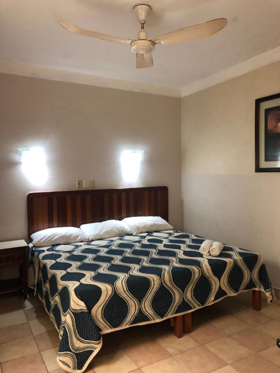 Hotel El Faro Malecon Веракруз Екстериор снимка