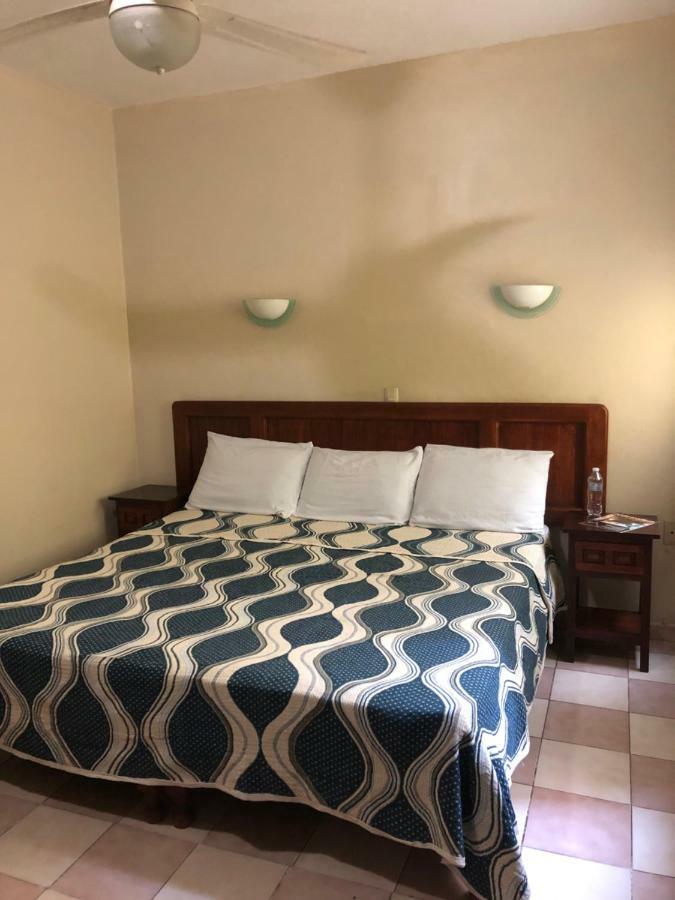 Hotel El Faro Malecon Веракруз Екстериор снимка